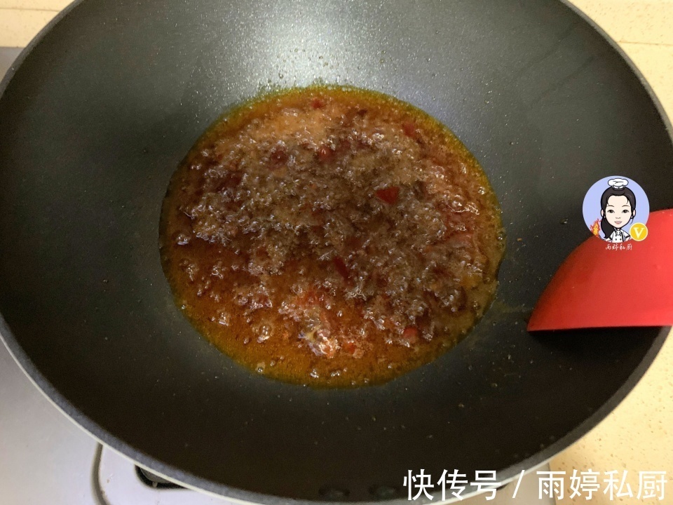 牛肉块|这2样菜一起炖太香了，开胃下饭，用来拌面也好吃，孩子也爱吃