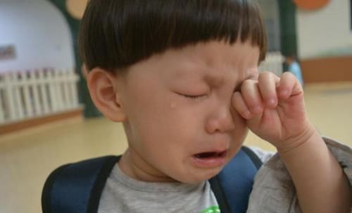 画笔|孩子的画笔下,若是出现这三种画,父母需警惕孩子或已受伤害