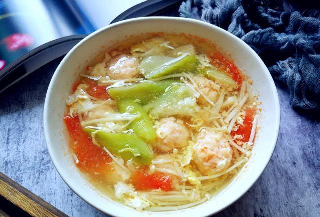 秋天滋补多喝汤，暖心又暖胃，8道靓汤分享，全家都喜欢