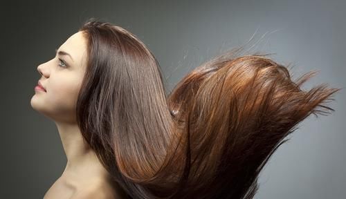 头发冒出四大信号,危害自己的“肝肾”健康,抓紧五个办法挽回