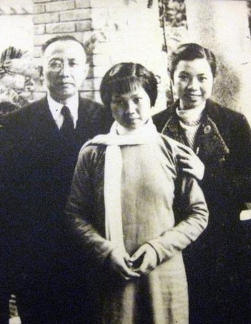 民国才貌双全姐妹花,爱上同一才子后双双自缢而死,才子活到了86