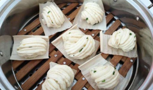 媳妇每次发面做花卷,一大锅一顿就抢光,秘诀全都告诉你,太香了