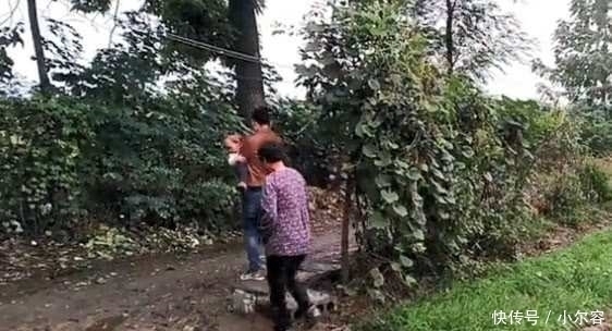 采摘|只有雨后田里才会冒出来的美味,一家人赶紧采摘,就是不够塞牙缝