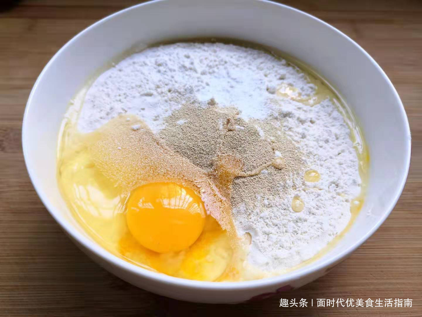 夏天孩子最馋这个饼，外酥里嫩，2块钱做一锅，放三天也不硬！