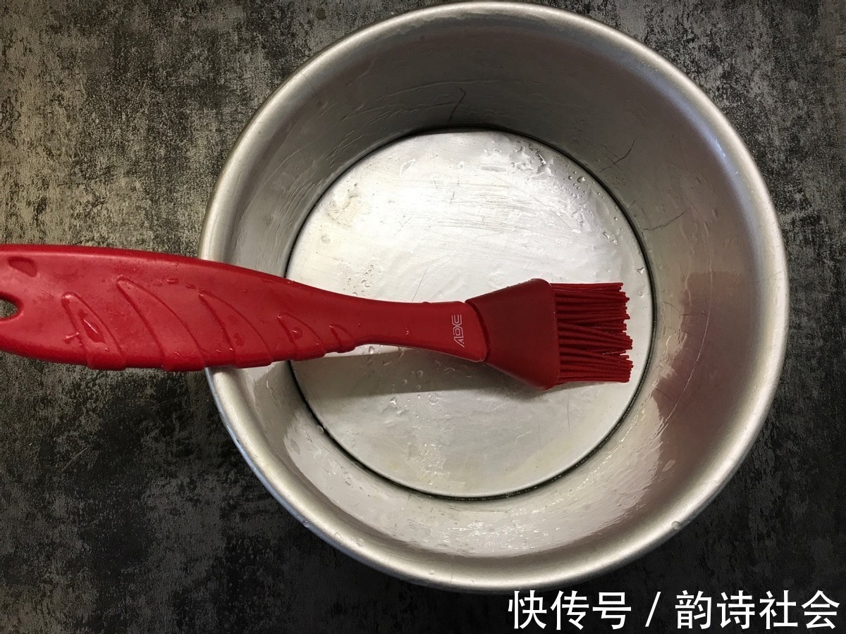 戚风模具|发糕口感香软，搭配红薯，营养又健康