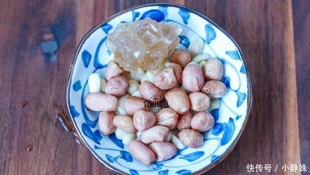 女人冻龄的秘方,每天来一碗,越吃越美,肌肤越来越嫩!