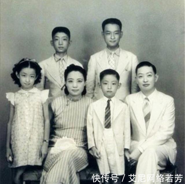 笑意|珍贵老照片，宋庆龄温婉如玉，蒋英笑意盈眸