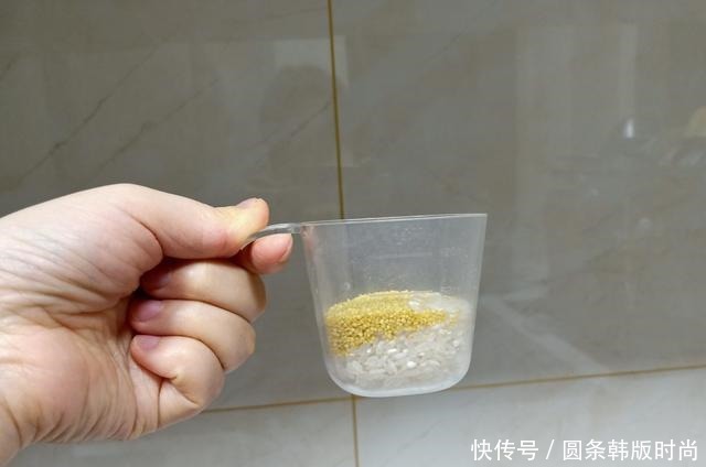 分量|晒晒夫妻俩的轻食早餐,分量少还一人一半,网友老两口也浪漫