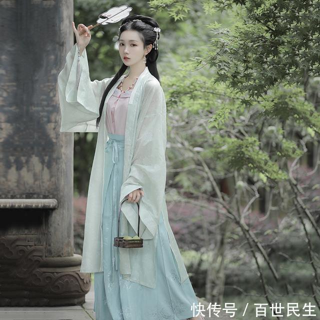 汉服中的“破裙”是什么是破了的裙子吗看完才知道是我想错了