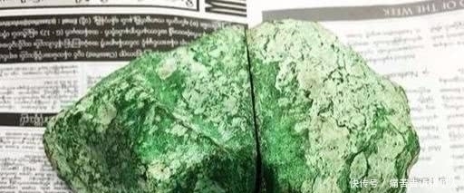 9万入手的翡翠原石,切开藓加绿,货主却仰天大哭