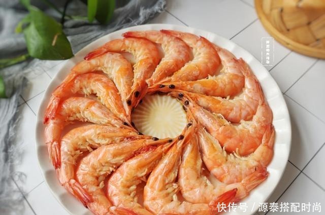 大虾蒸几分钟冷水还是热水入锅记住这2点,虾肉鲜嫩不腥