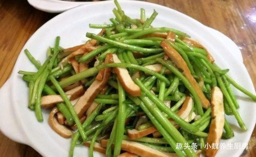 小米椒|失眠最怕吃此菜,每天炒一盘,百吃不腻,失眠好了,一觉睡到天亮