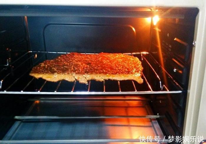 芝麻|牛肉吃了几十年,第一次如此做,把孩子美坏了,一手拿一块