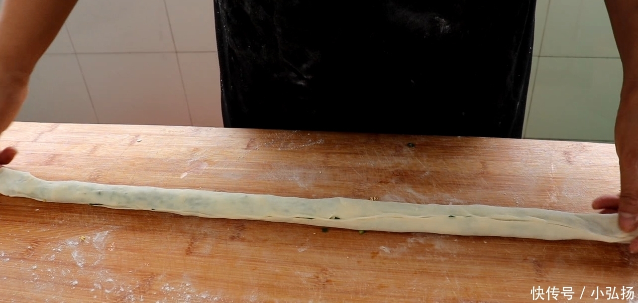 盒子|想吃韭菜盒子不用出去买,教你在家做更营养,薄皮大馅吃不够