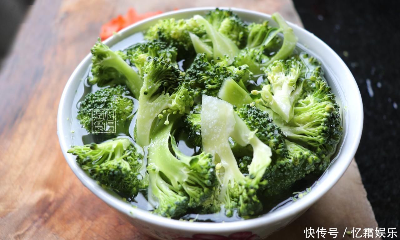 6种尽量先焯水再炒的蔬菜,吃着更放心,提醒家人,麻烦些也值得