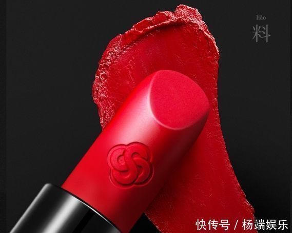 口红|还在随随便便的涂口红美容师教你这样涂,一整天都不粘杯不掉色