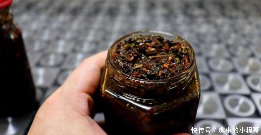 香椿芽|同是香椿,紫叶和绿叶有什么不同?原来差别这样大,以后别买错了