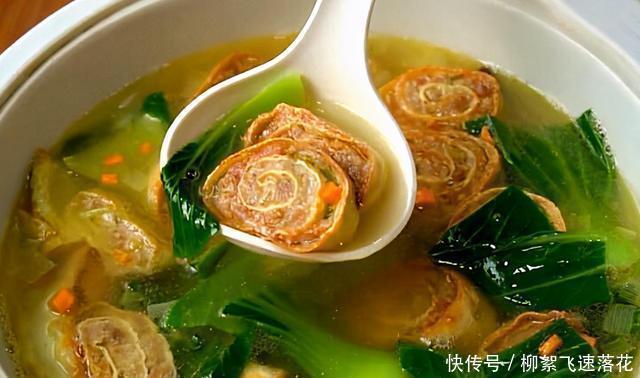鸡蛋肉卷|秋冬季,我家常喝这碗汤,鲜香可口,营养均衡,老人孩子都爱吃