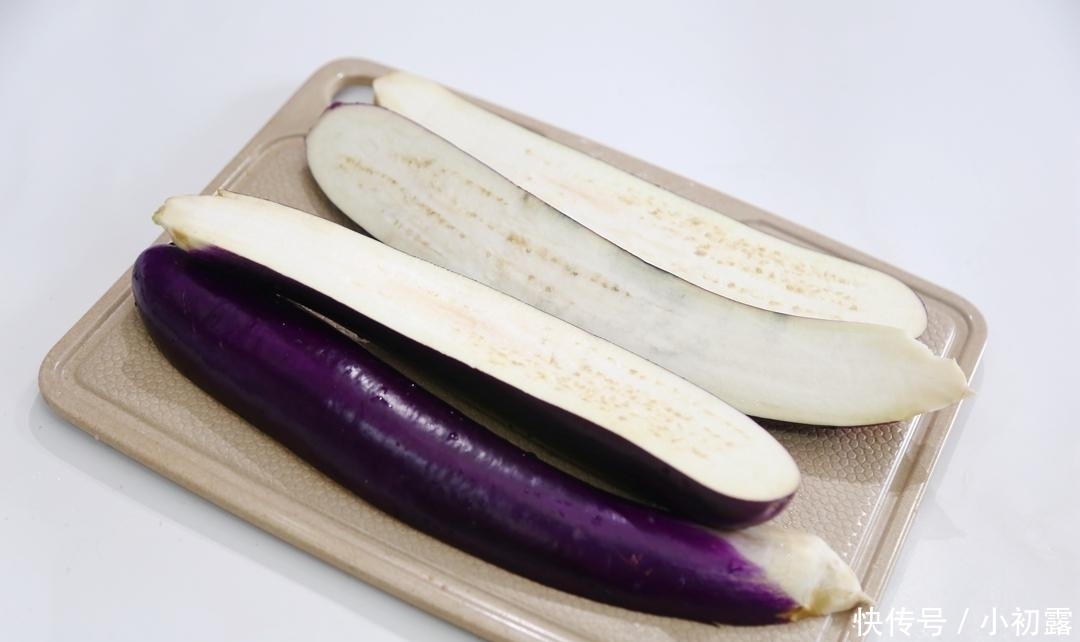 做茄子, 农村妈妈的妙招, 只用几滴油, 好吃得不行不行的!