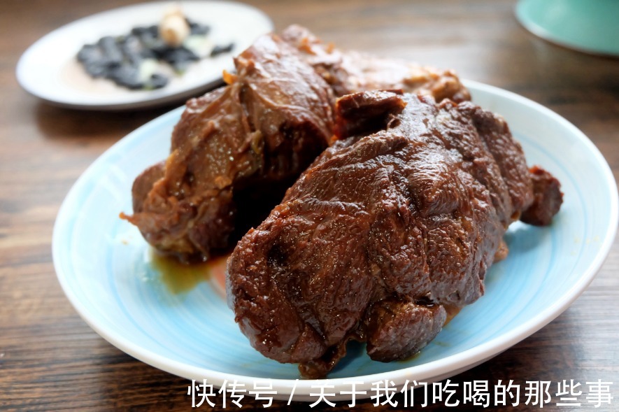 酱牛肉怎么做才好吃？厨师长教你正确做法，过年喝酒有好菜了
