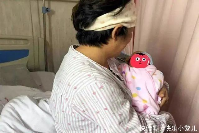 兄弟俩|为27岁儿子生弟弟,宝妈高龄生产引争议:等两年抱孙子不好吗?