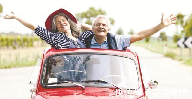 老年人|多走路有助于长寿?其实,人过了50岁,做好4件事,或比走路有效