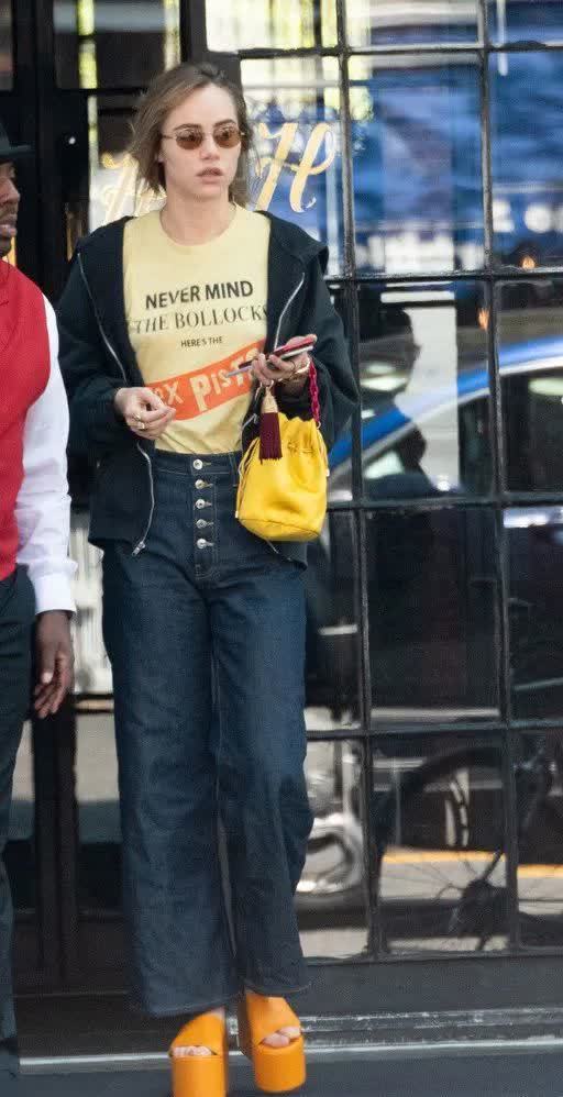 yeezy|目测增高10cm 的凉鞋你不馋吗?