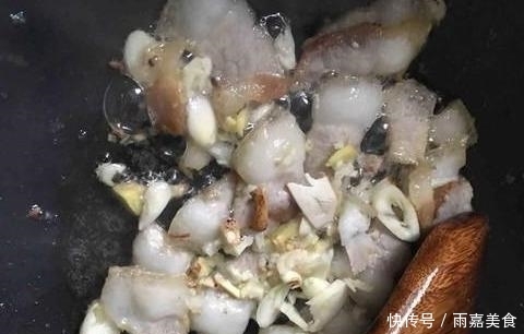 芹菜|豆干不直接炒着吃,加一把芹菜,比吃肉还香,上桌后汤汁都不剩