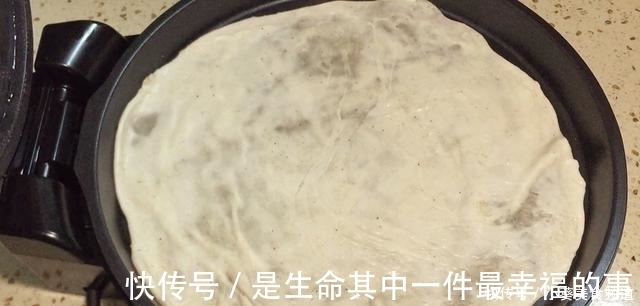 保鲜膜|奶奶用了一辈子的烙饼做法,外酥里软,凉了不硬,比外面卖的好吃