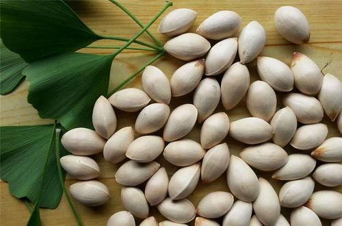 长寿老人爱吃三种食物，降脂抗老，营养丰富，好吃又健康！