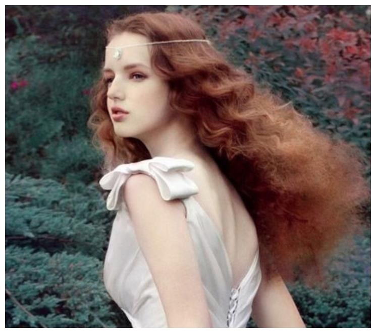 刚烫的卷发怎么打理 几天可以洗头