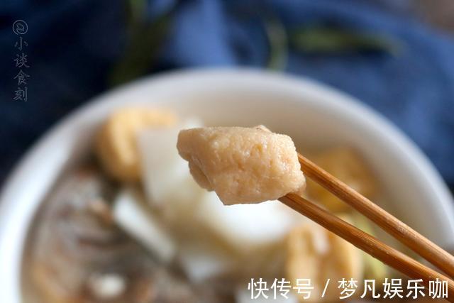 鲈鱼|煮的鲈鱼腥味重?试试这么做,三两下煮一锅,汤鲜肉嫩无腥味