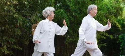 年龄多大才算是老人?身体若没有3个特征,恭喜你身体比年龄小!