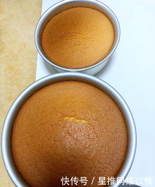 这个蛋糕少糖无油,营养健康容易做,你喜欢吗?