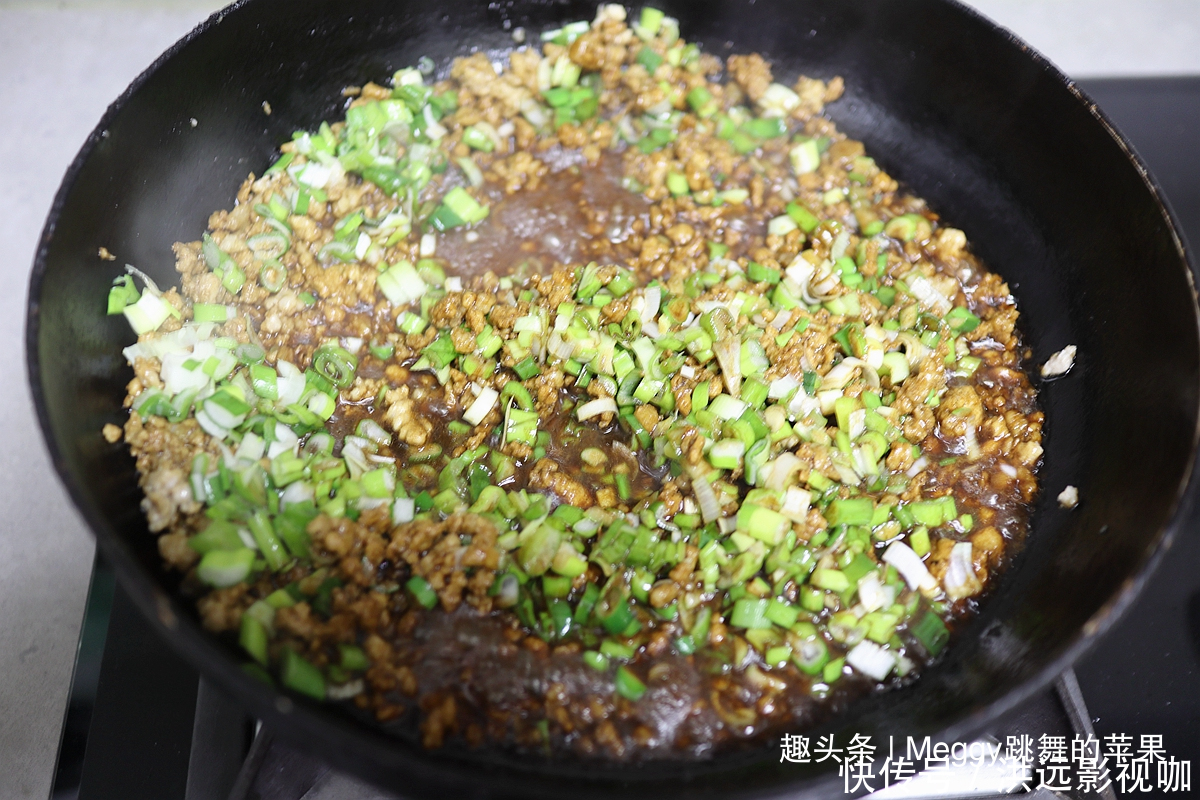 生肉|包饺子用生肉还是熟肉都不对!跟我学一招,生熟肉馅香得捧肚皮