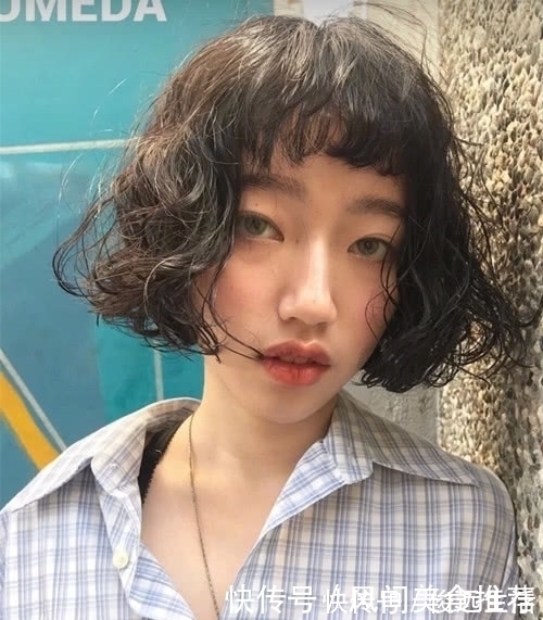 脸小|不管你是长发还是短发，这3种“全头烫”了解一下，时尚显脸小