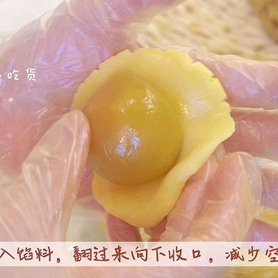莲蓉蛋黄|广式莲蓉蛋黄月饼