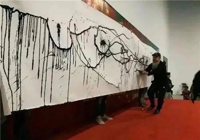 射墨大师邵岩,把丑书演绎的淋漓尽致,让人难以接受