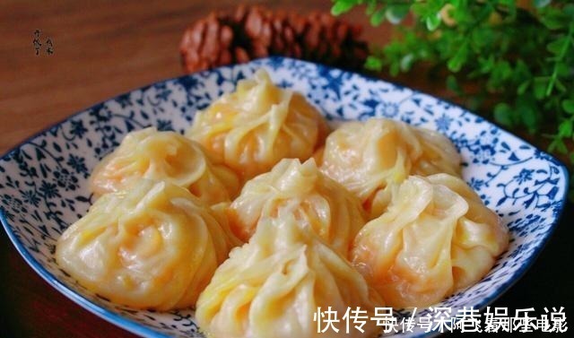 南瓜丝|懒人小笼包,比蟹黄包还好吃,鲜香多汁,不发面不揉面,出锅必光