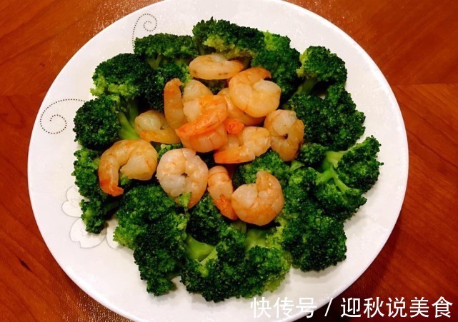 炒虾仁时,记得加上这一步,虾仁又嫩又滑,而且没有腥味