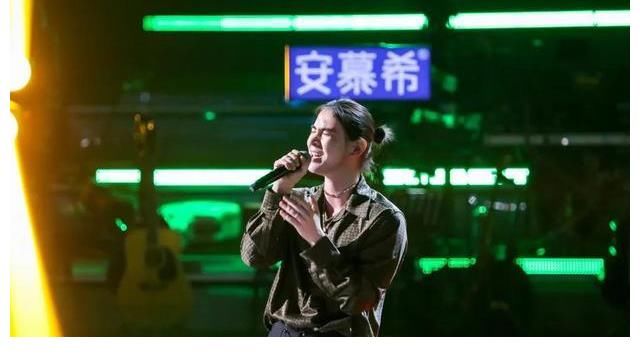 嗓音|Step.jad：用天生的靈魂嗓音展現最好的自己