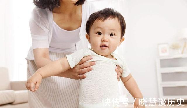 大动作|新生宝宝“爆发式”成长,1岁以内各项发育指标,你家娃达标了吗