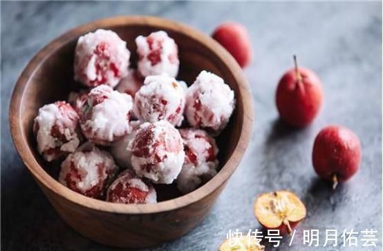 舌苔|宝宝有这4个表现,说明他积食,大人可别大意了,吃它积食消得快