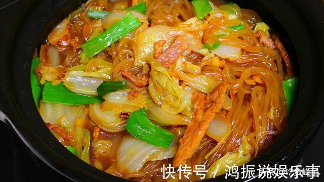味道|做白菜炖粉条时，牢记“3要点”，炖出的菜味道正，鲜香四溢
