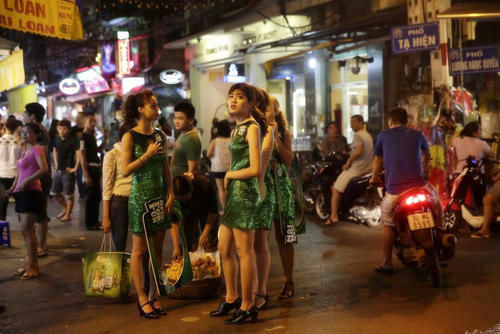 越南旅游时，如果有漂亮的少女问你是否要“生菜”，到底是何意？