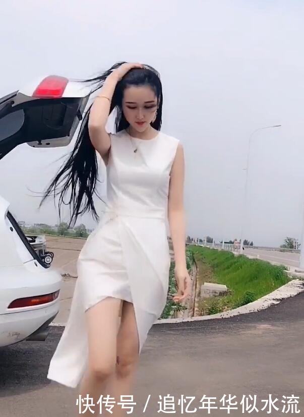 仙仙的白裙，能使女人变的清新、清纯！