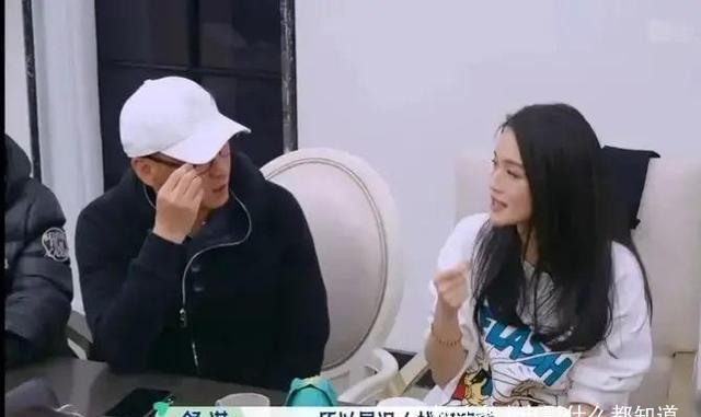 周杰|《还珠格格》播出23年后,有人回味“舌吻”,周杰却活成了自己