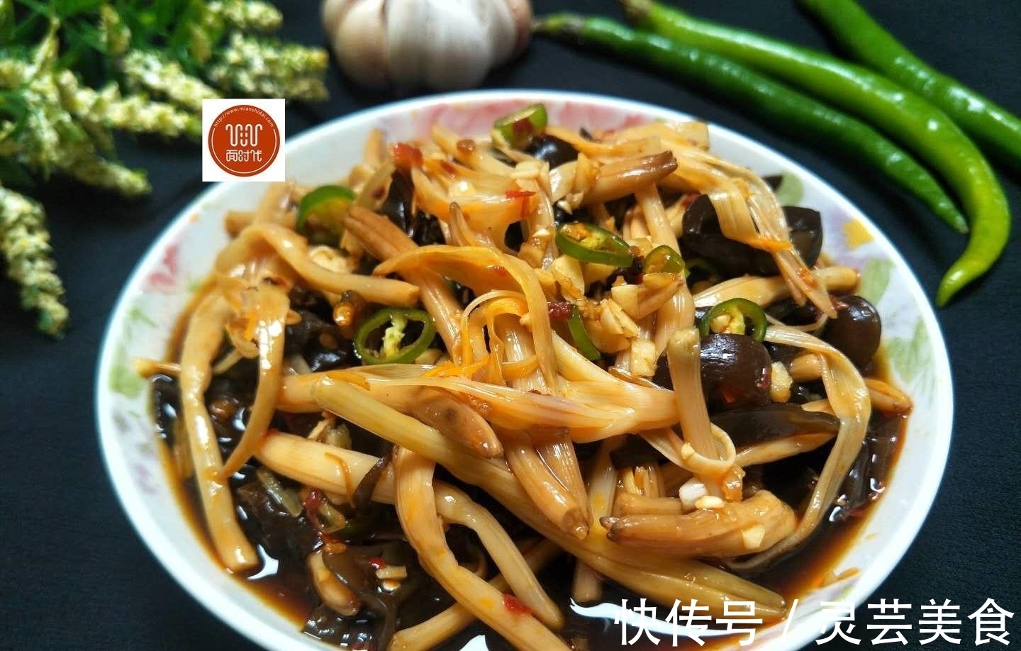 黄花菜|女人不要错过这菜，甩肉吸脂瘦肚子，吃着吃着就瘦了，关键还便宜