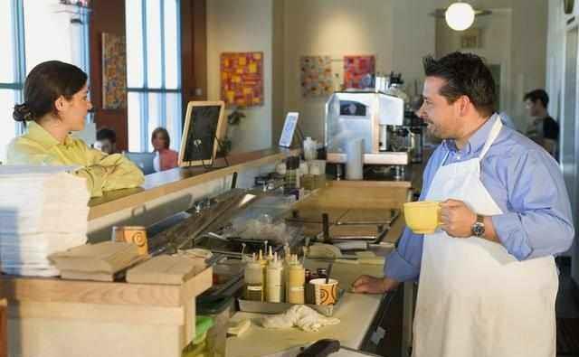 儿媳妇|产子后,婆婆未照顾月子,孙子长大,婆婆给儿媳一个本子让她签字