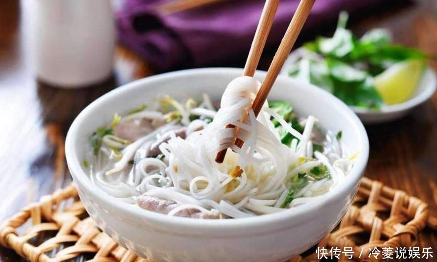 长寿不是多喝水,也不是多走路,而是坚持2个动作,有助延长寿命